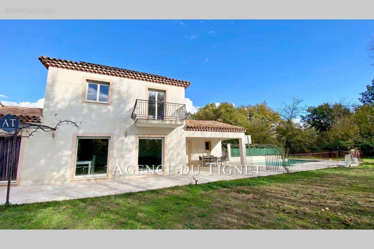 Maison à CALLIAN