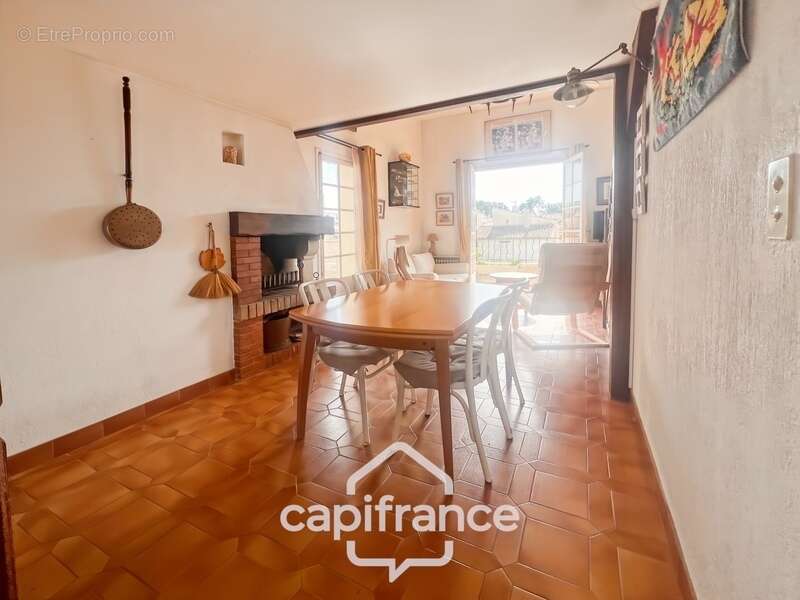 Appartement à HYERES