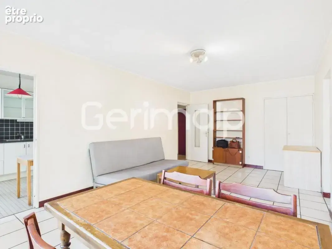Vente - Appartement - 2 pièces + cuisine - 48,18 m² - 178 500 € - photo 4