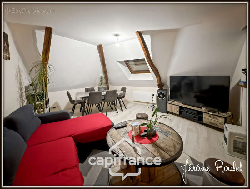 Appartement à NEUVILLE-DE-POITOU