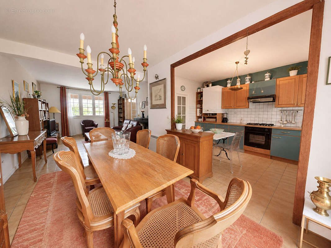 Maison à ROISSY-EN-BRIE