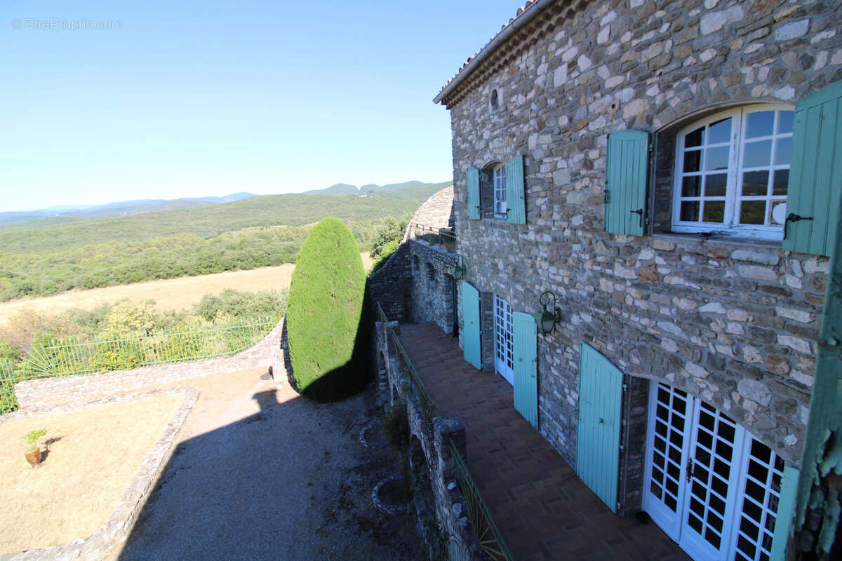 Maison à ROUSSON