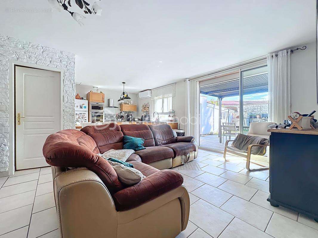 Maison de 126m2 de plain pied - photo 5