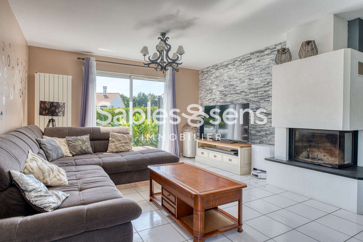 Maison à SAINTE-FOY