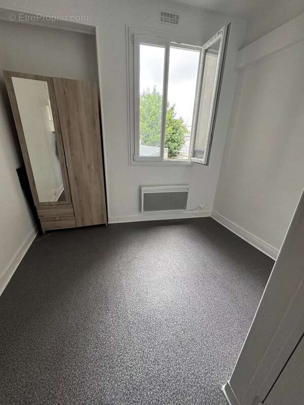 Appartement à PARIS-19E