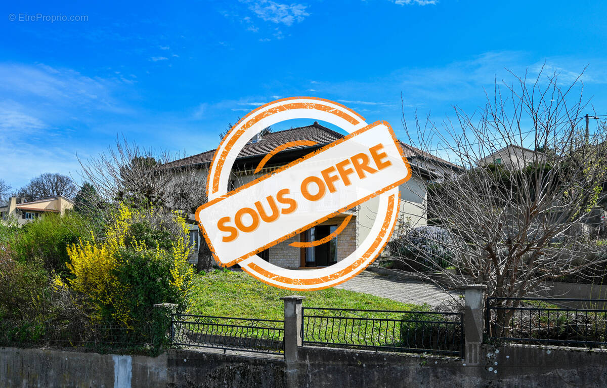 Maison à TERNAY