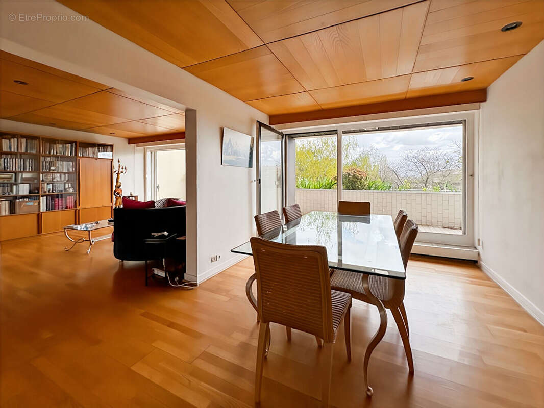 Appartement à VERRIERES-LE-BUISSON