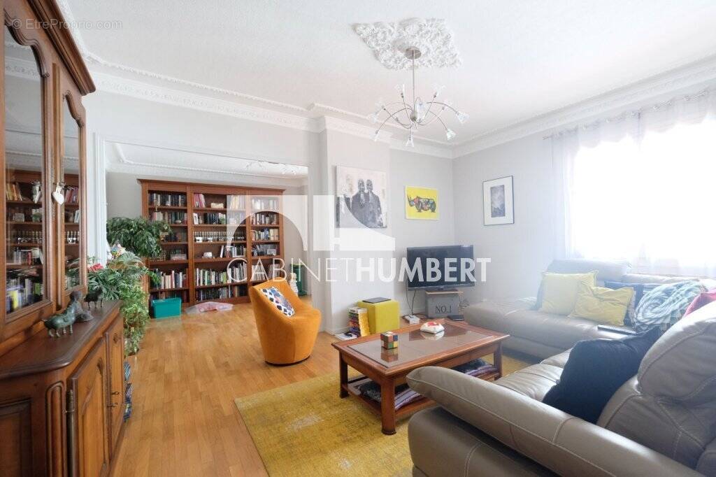 Appartement à SAINT-ETIENNE