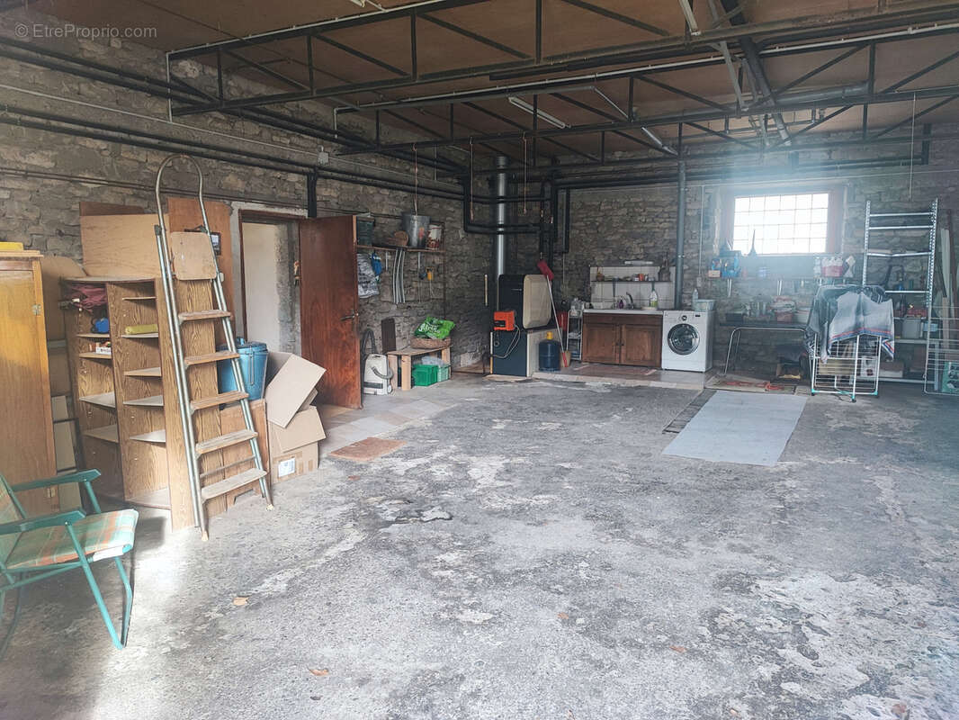 Maison à PEYRIAC-MINERVOIS