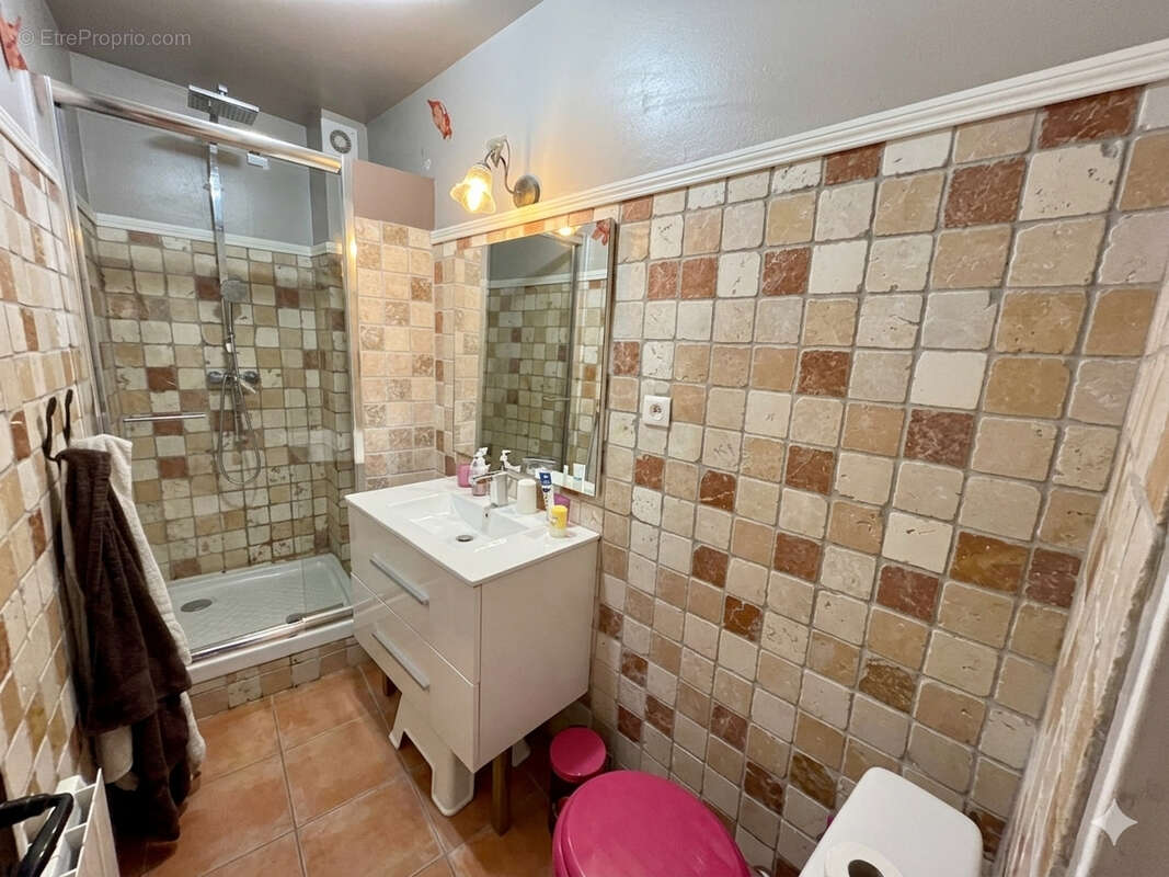 Appartement à SIGNES