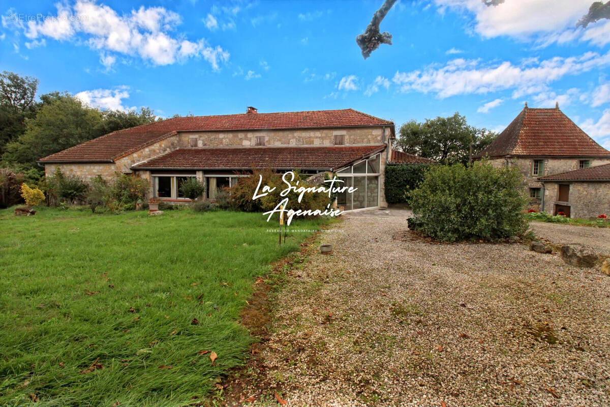 Maison à LAUGNAC