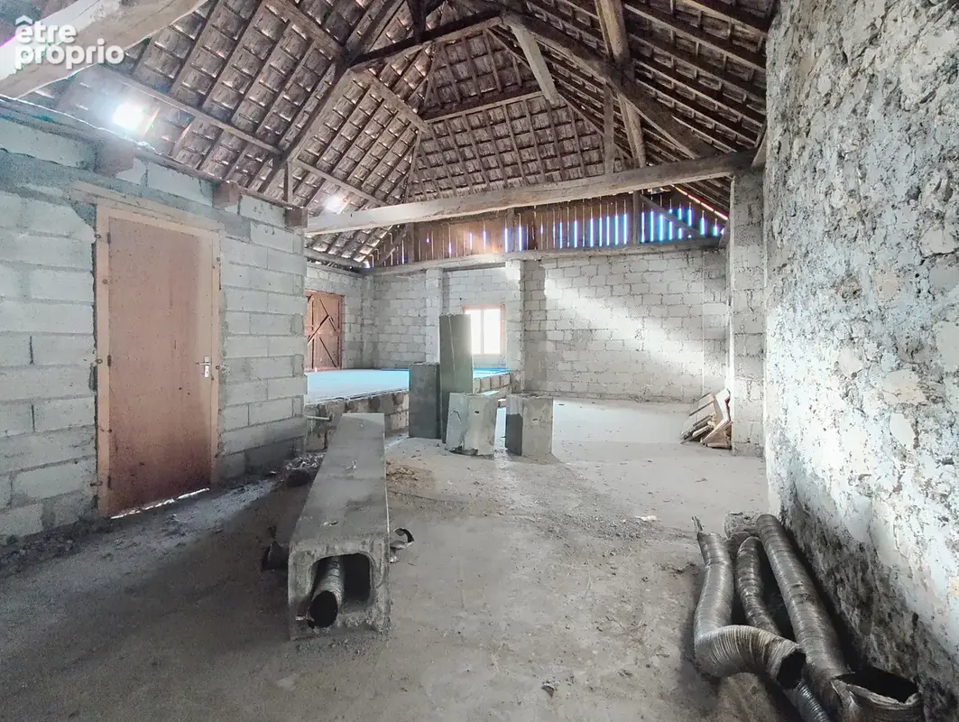 Maison de village avec fort potentiel   365 m2 au sol   Cusy - photo 12