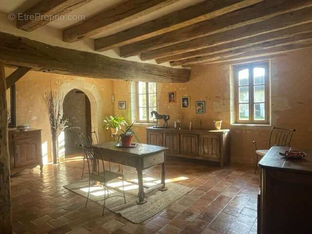 Maison à CONDE-SUR-HUISNE