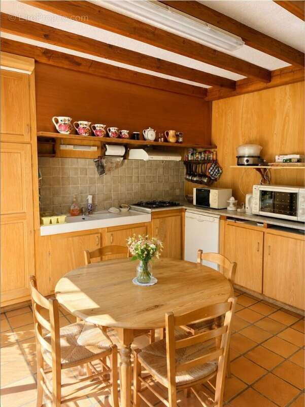 Maison 200 m² à Arbanats  - photo 19