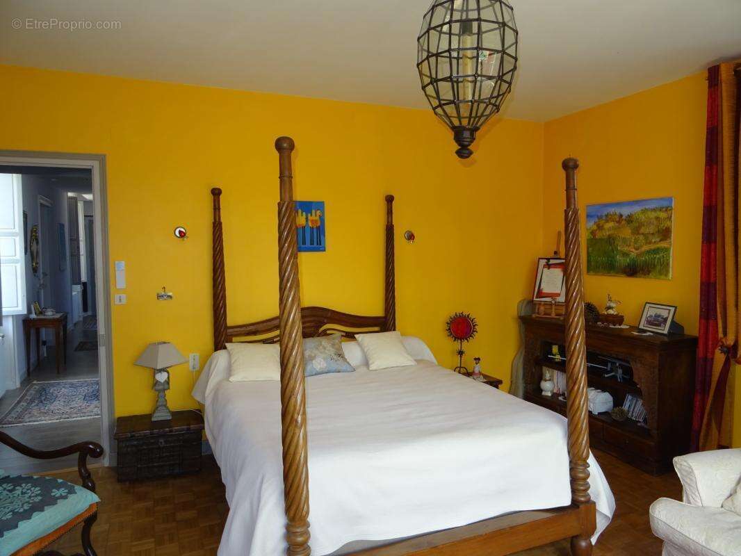 Secteur saint hilaire les places proche de nexon en haute vienne magnifique manoir du 17eme de 280 m² habitables sur 17862 m² de - photo 19