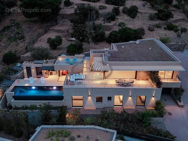 Maison à LE LAVANDOU