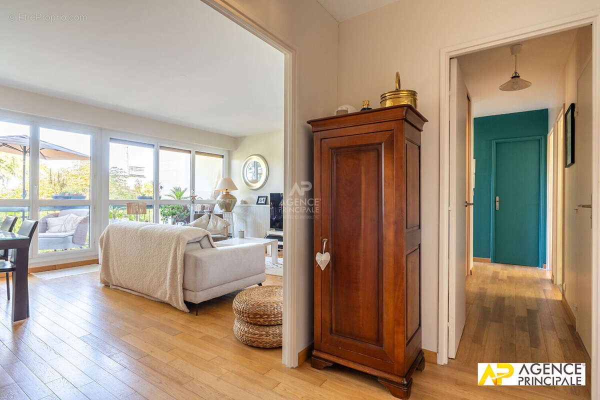 Appartement Le Mesnil Le Roi 4 pièce(s) 86.85 m2 - photo 6