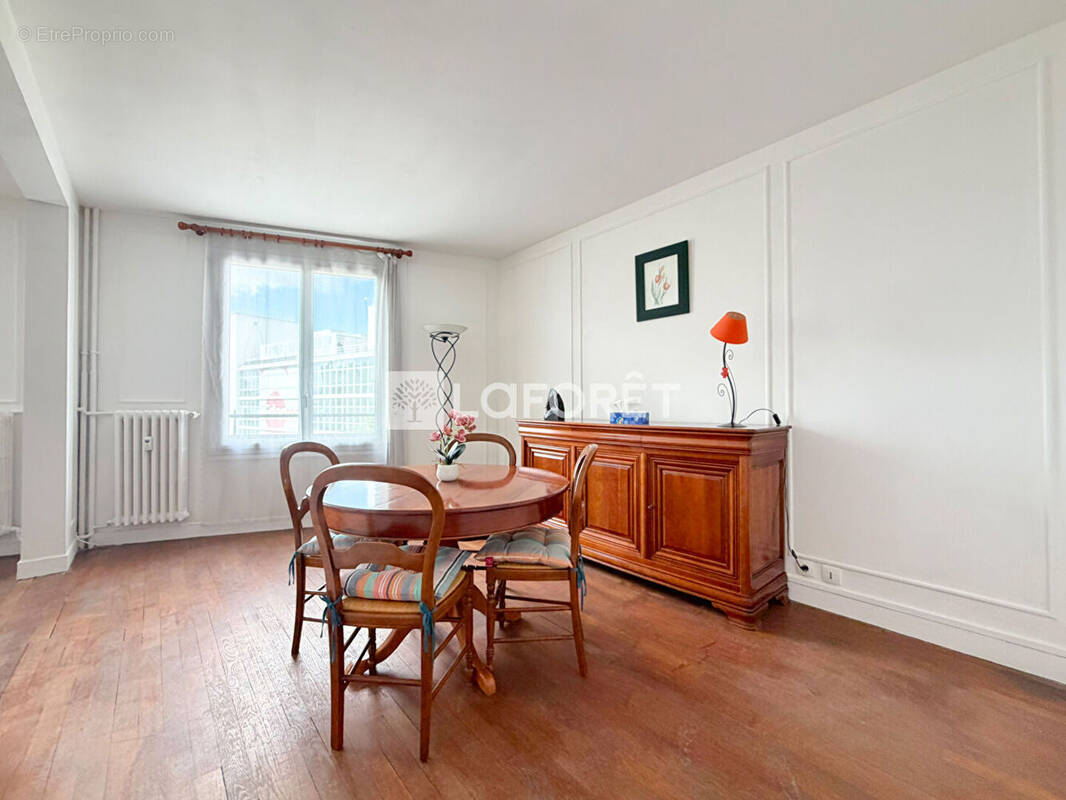 Appartement à MONTROUGE
