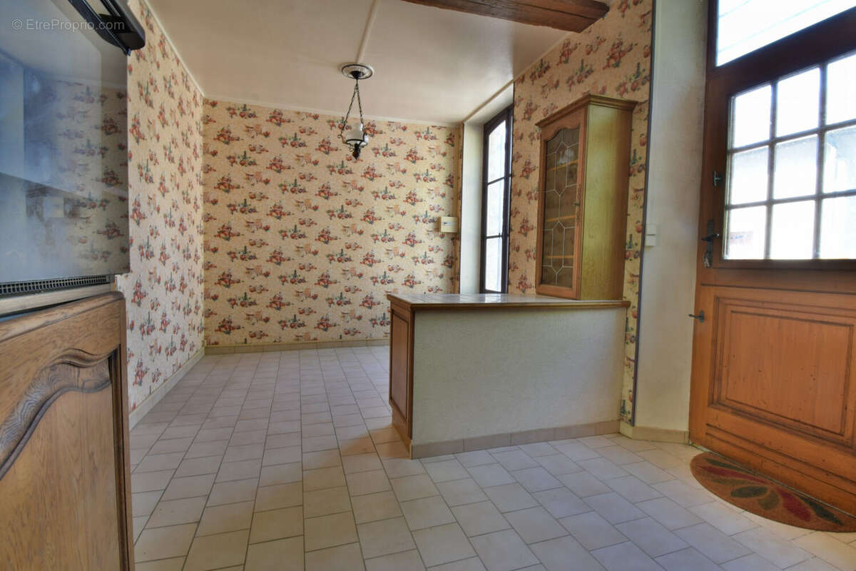 Maison à NEUVILLE-AUX-BOIS