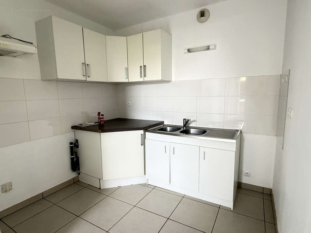 Appartement à AVRILLE