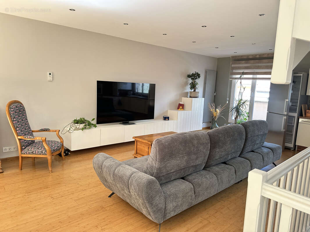 Saint-Etienne maison d'environ 125 m2 avec garage 259.000€ - photo 4