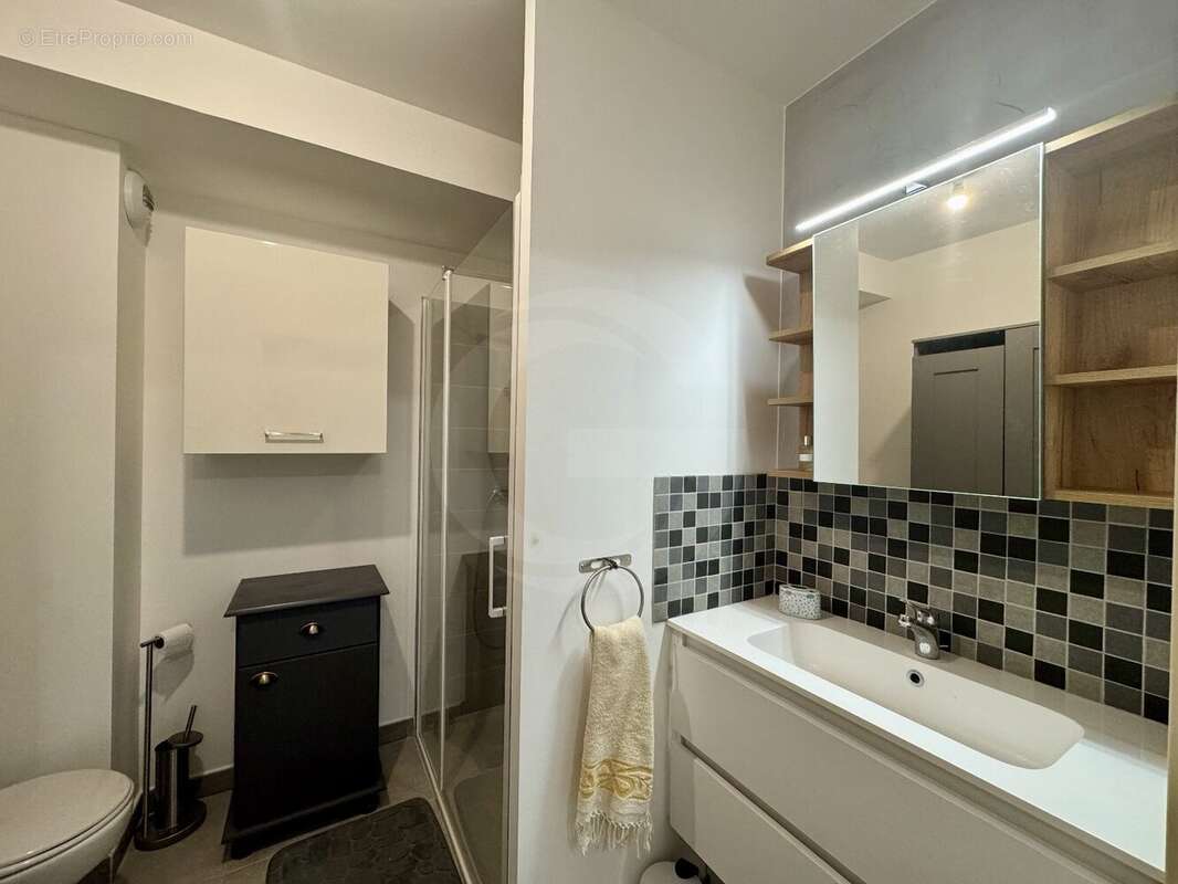 Appartement à MEZE
