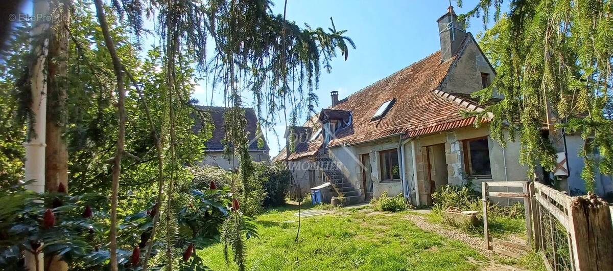 Maison à AUTRY-ISSARDS