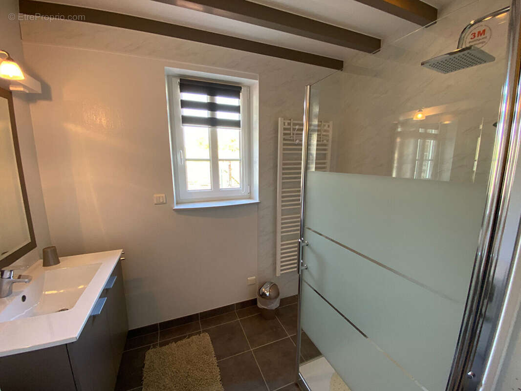 Maison à SAINT-GEORGES-D&#039;ELLE