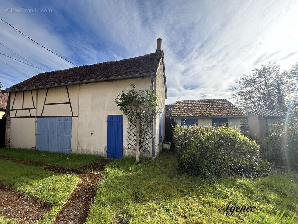 Maison à BRINON-SUR-SAULDRE