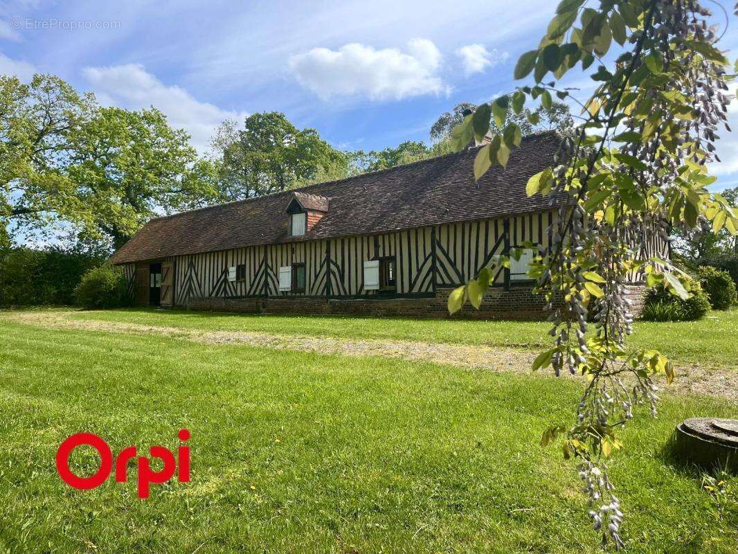 Maison à SAINT-PIERRE-SUR-DIVES