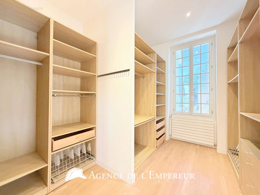 Demeure dans le Parc de la Malmaison, parcelle de 3 000 m2 - photo 23