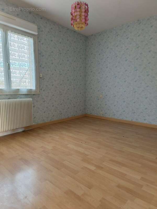 Maison à LA MENITRE