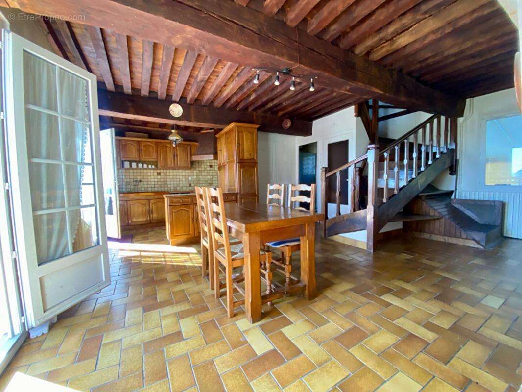 Maison à HURIGNY