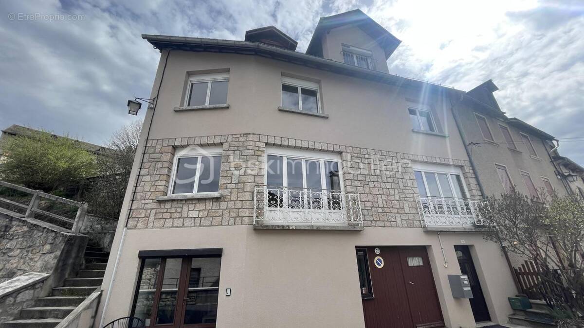 Maison à SAINT-ALBAN-SUR-LIMAGNOLE