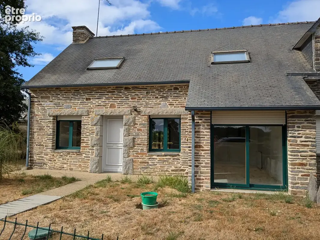 Photo Maison à Treal au prix de 146 280€