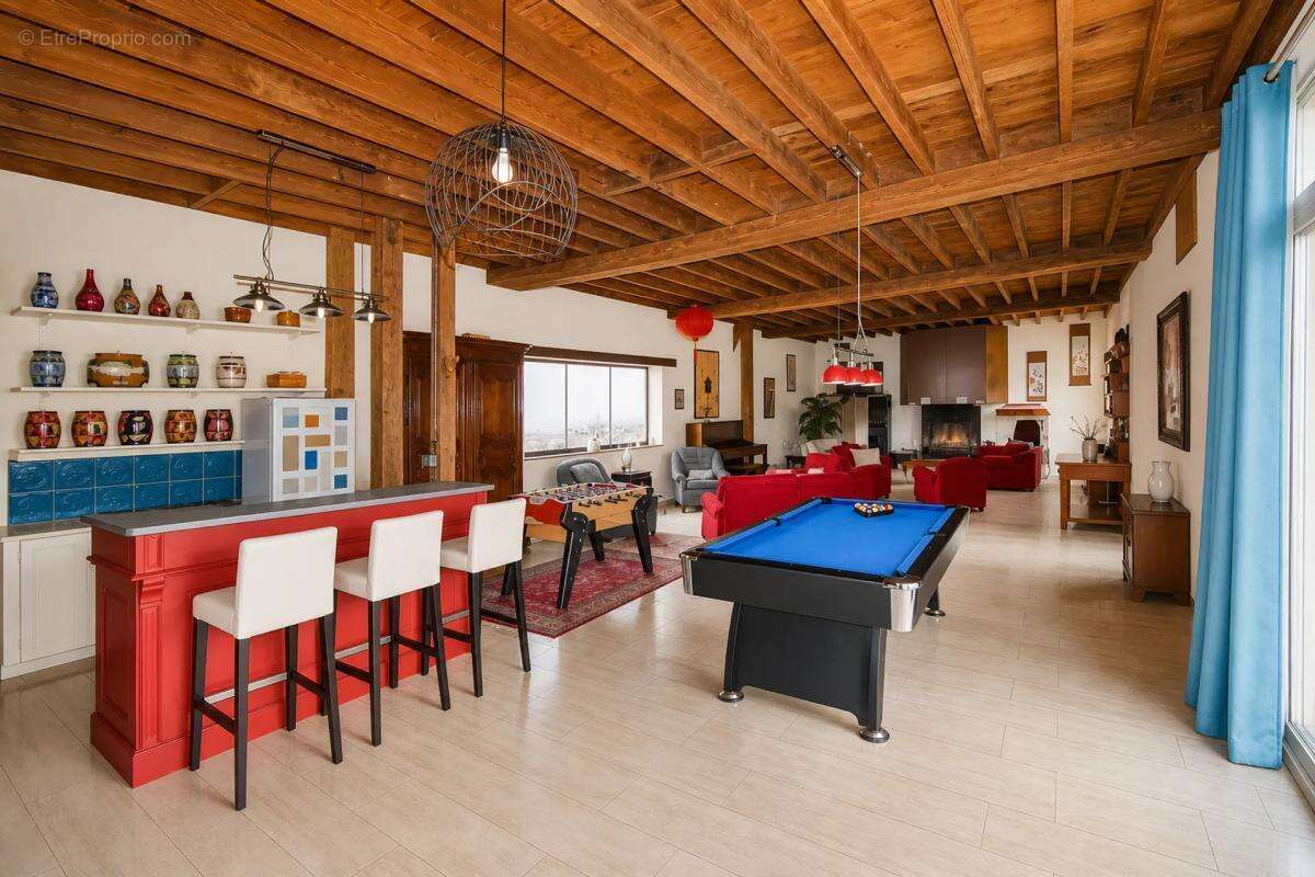 Maison familiale de 319 m² à Saintigny, 10 pièces - photo 9