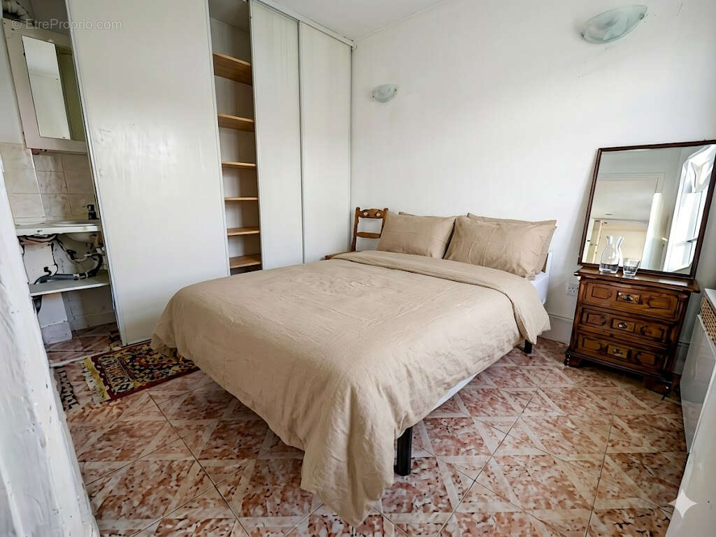 Appartement à MAUGUIO