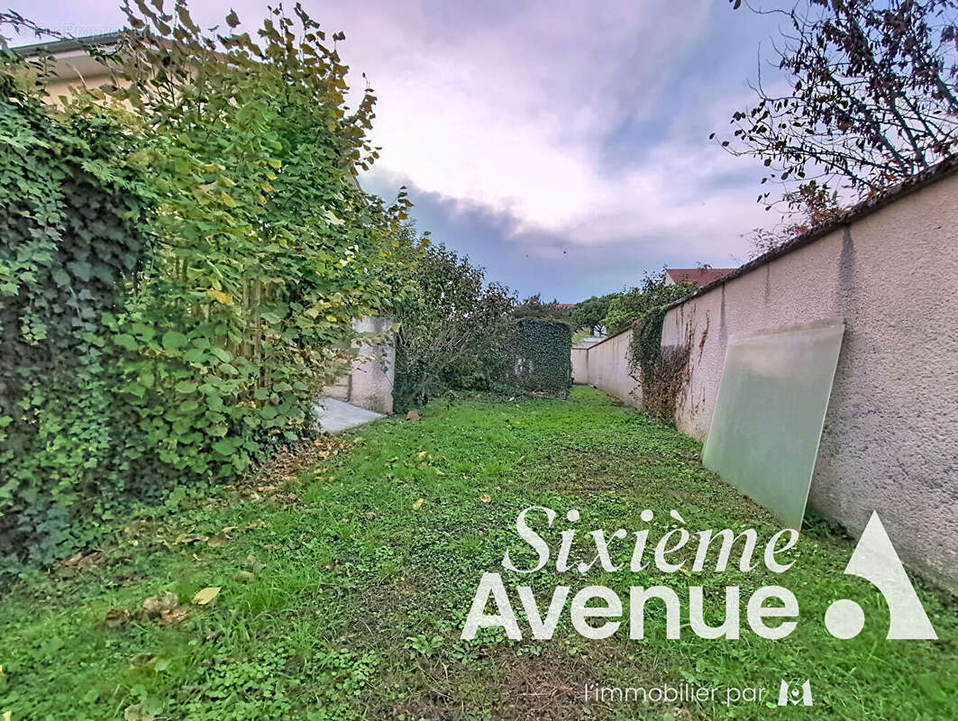 Maison à SAINT-PRIEST