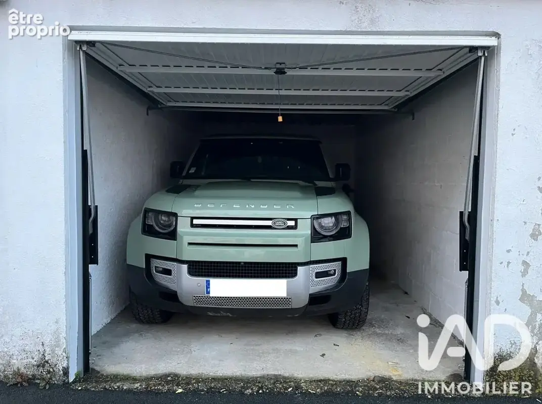 Photo 1 - Parking à LA ROCHELLE