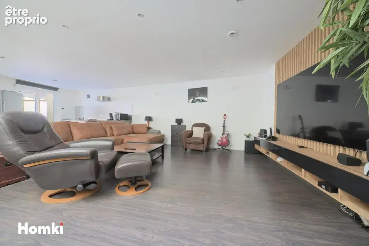 COUP DE CŒUR – Loft T4 atypique avec terrasse – Volumes exceptionnels - photo 2