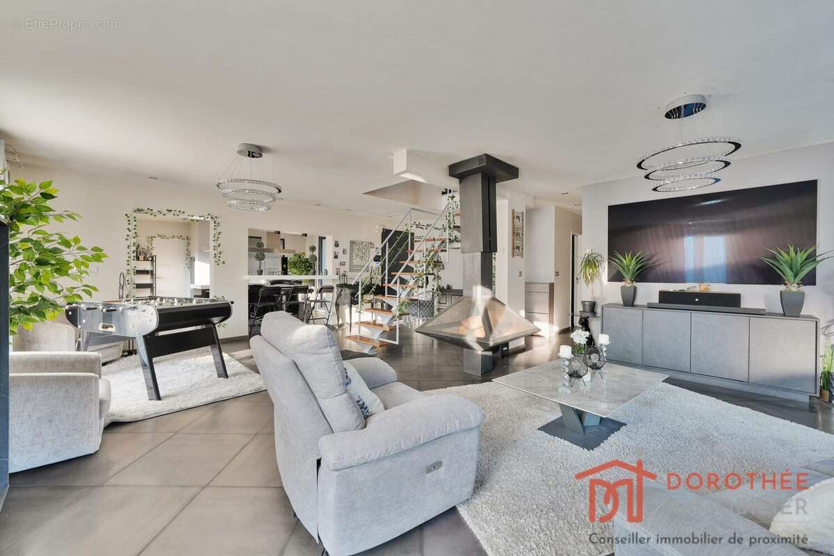 Maison à MAROLLES-EN-BRIE