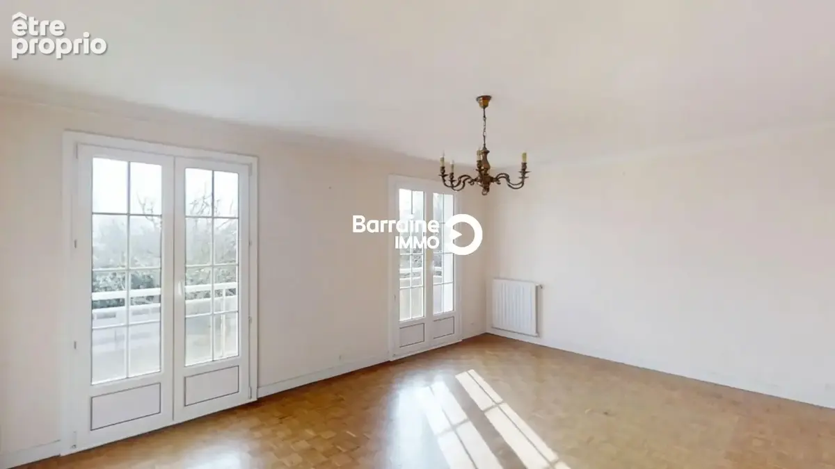 BARRAINE IMMO - A VENDRE : Maison familiale avec grand terrain arboré de 2 123 m² - Réf : CR00234 - photo 3