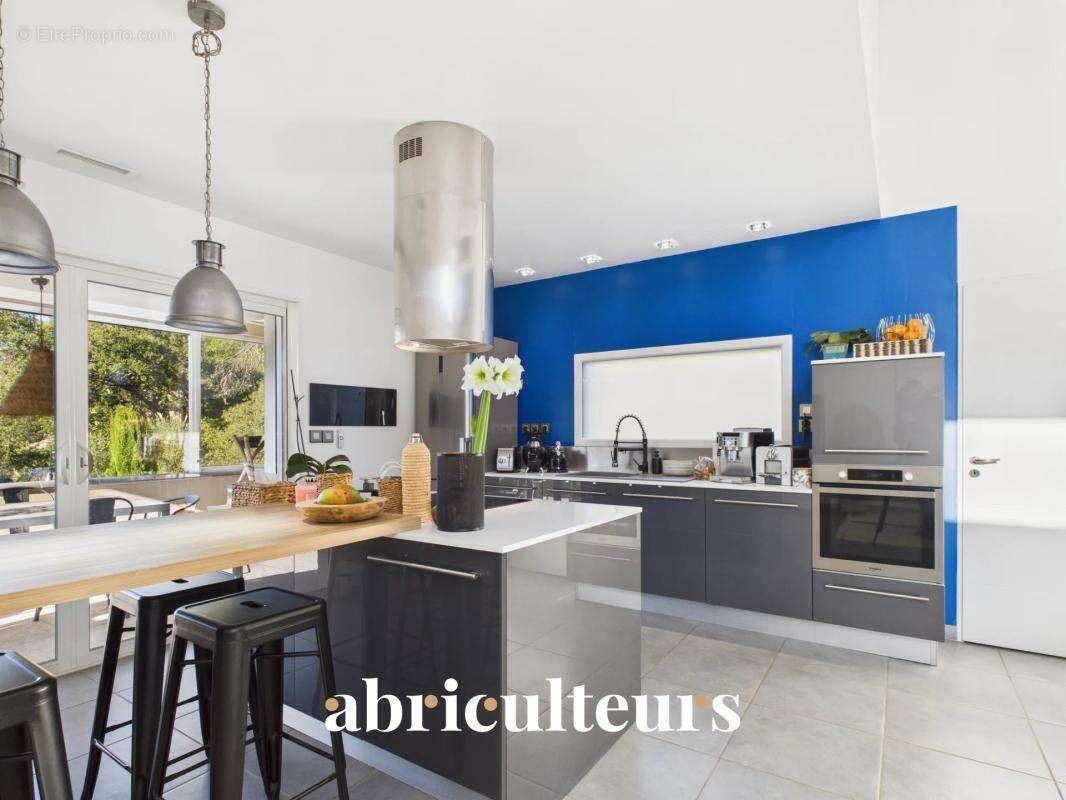 Villa contemporaine d’exception avec piscine chauffée en vente à 3 km de Calvisson (30114) - photo 6