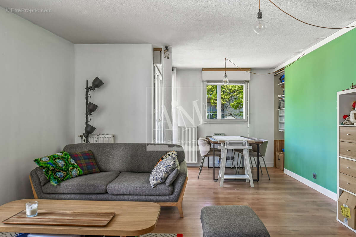 Appartement à NANTERRE