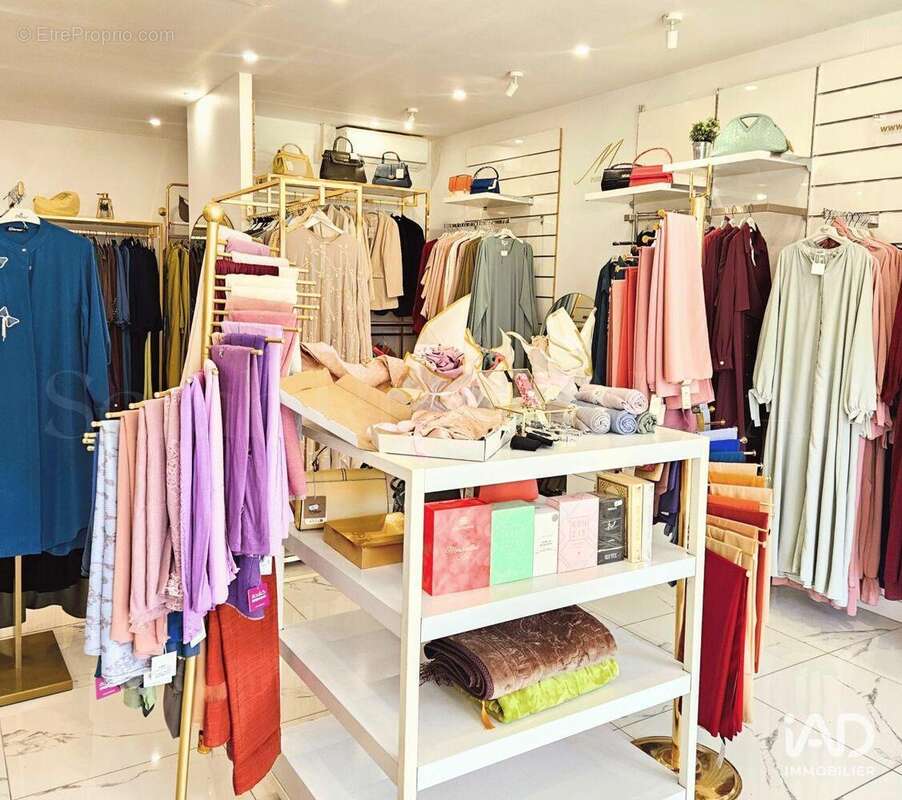 Photo 2 - Commerce à CREIL