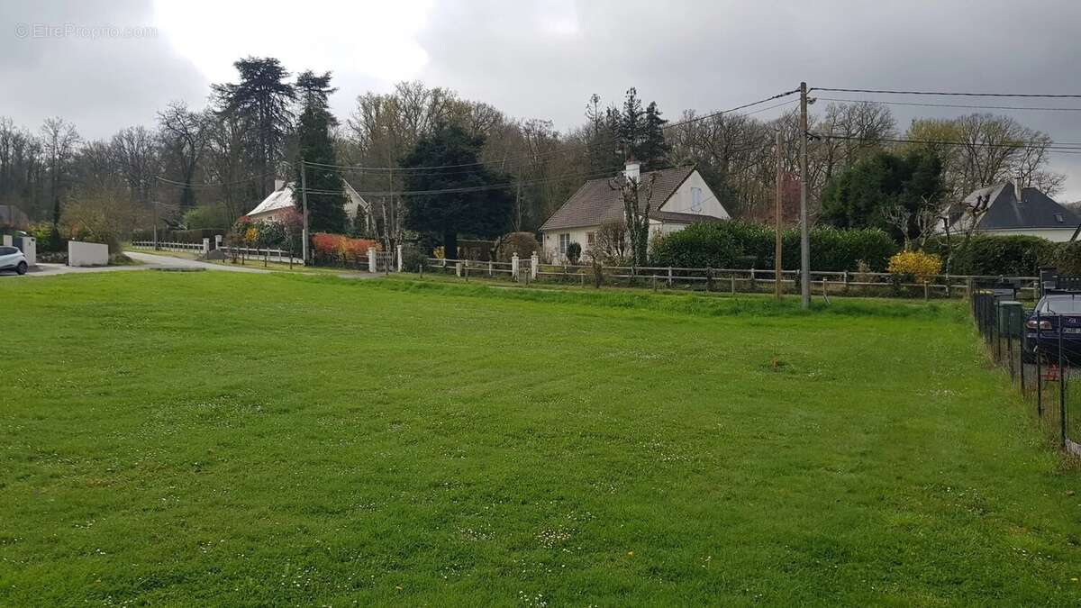 Terrain à BALLAN-MIRE