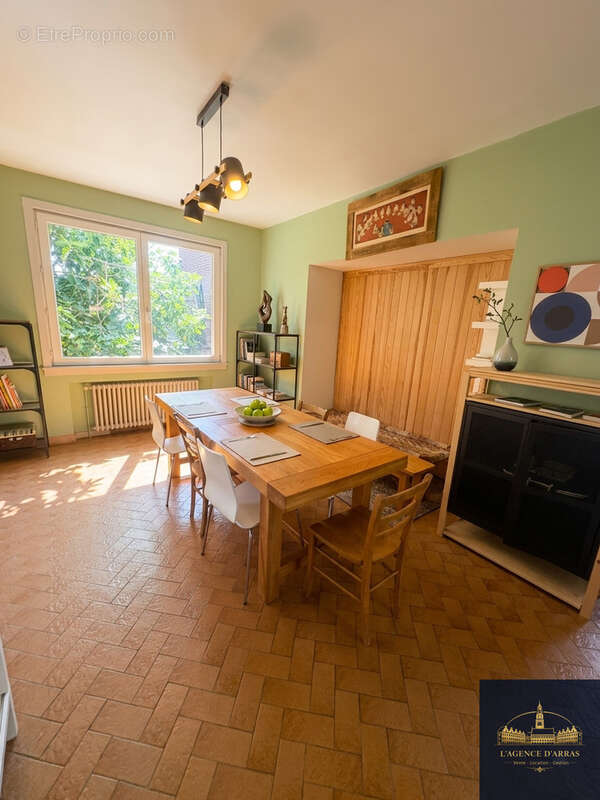 EXCLUSIVITÉ   Grande maison familiale de 210 m2 avec 6 chambres, jardin, à moins de 15 min à pied de la gare - photo 6