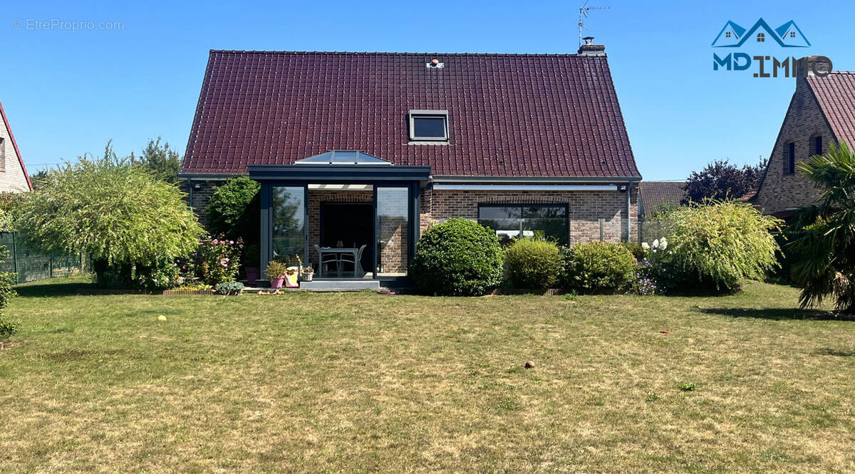 Maison à ESTAIRES