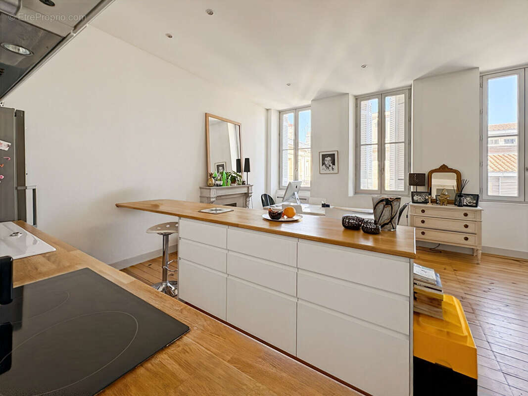 Appartement à BORDEAUX