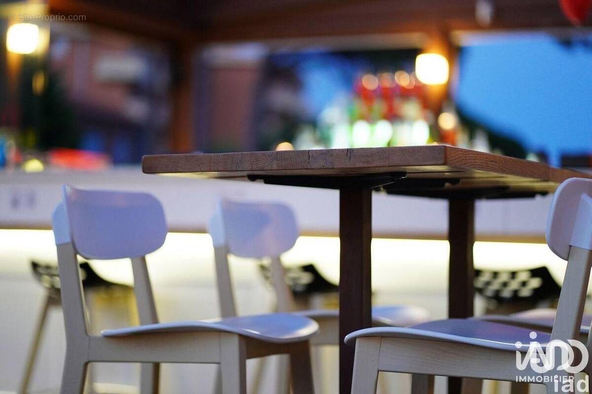 Photo 1 - Commerce à SAINT-CLOUD